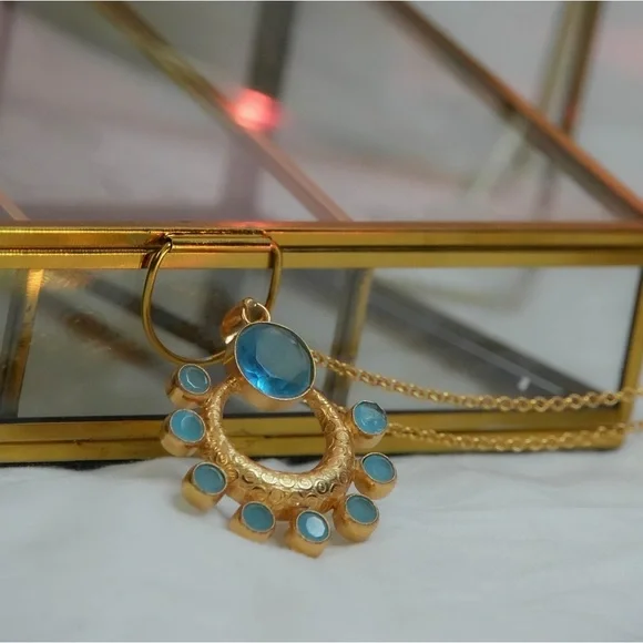 Brand new zara limited edition gold plated brass pendent necklace from New York - Picture 1 of 4